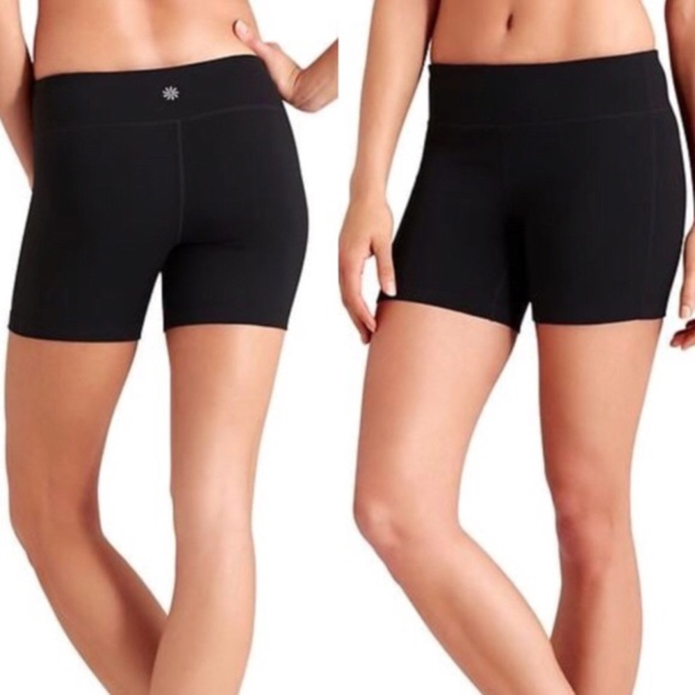 Athleta High Rise Chaturanga Short - XXS